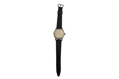 Lot 84 - A VINTAGE STAINLESS STEEL OMEGA WRISTWATCH