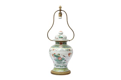 Lot 473 - A CHINESE FAMILLE-VERTE 'LOTUS POND' VASE AND COVER
