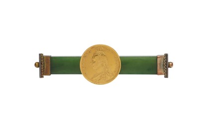 Lot 62 - A HALF SOVEREIGN BROOCH