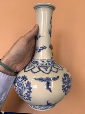 Lot 468 - A CHINESE BLUE AND WHITE 'LOTUS' BOTTLE VASE