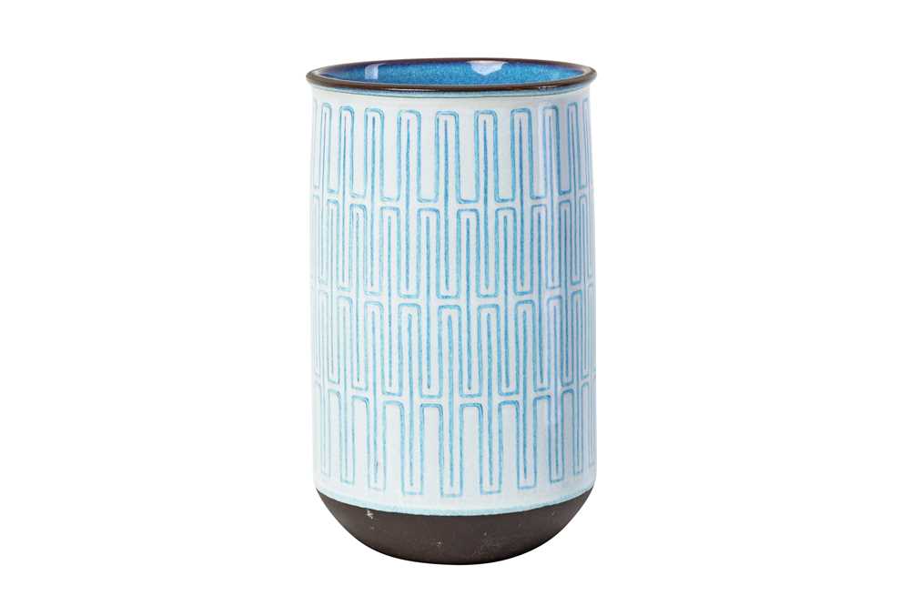 Lot 67 - ANNI JEPPESEN (1922-2011) FOR ROYAL COPENHAGEN ALUMINIA FAIENCE