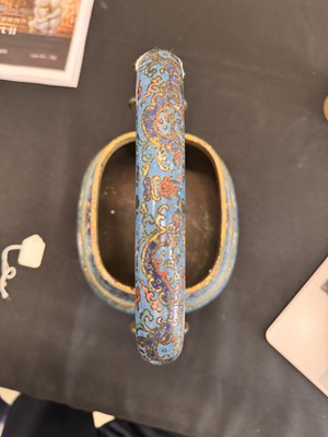 Lot 557 - A CHINESE CLOISONNÉ ENAMEL 'PHOENIX' VASE AND COVER, HU