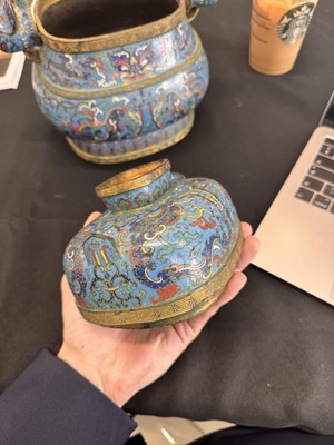 Lot 557 - A CHINESE CLOISONNÉ ENAMEL 'PHOENIX' VASE AND COVER, HU