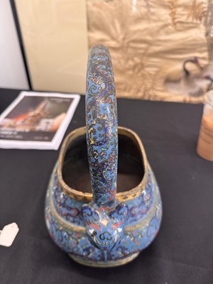 Lot 557 - A CHINESE CLOISONNÉ ENAMEL 'PHOENIX' VASE AND COVER, HU
