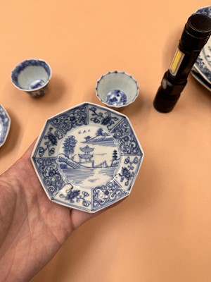Lot 436 - A GROUP OF SMALL CHINESE BLUE AND WHITE DISHES AND CUPS