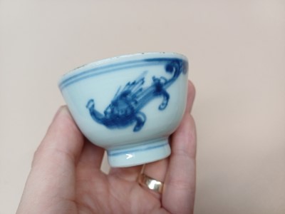 Lot 422 - A GROUP OF CHINESE CUPS AND SAUCERS
