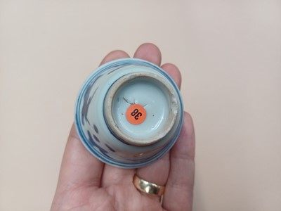 Lot 422 - A GROUP OF CHINESE CUPS AND SAUCERS