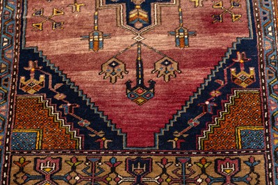 Lot 304 - A WEST PERSIAN RUG, SHIRAZ RUG AND MACHINE MADE RUG