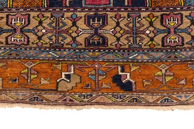 Lot 304 - A WEST PERSIAN RUG, SHIRAZ RUG AND MACHINE MADE RUG