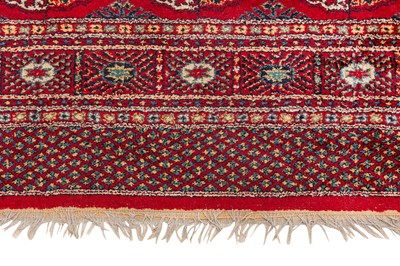 Lot 304 - A WEST PERSIAN RUG, SHIRAZ RUG AND MACHINE MADE RUG