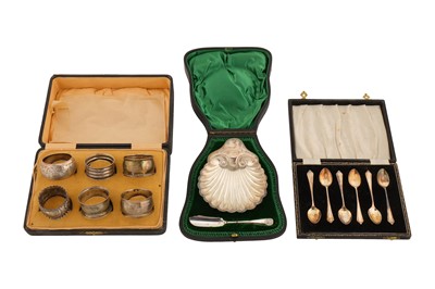 Lot 140 - A mixed group of sterling silver