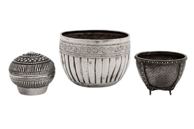 Lot 257 - An early 20th century Burmese unmarked silver bowl, Shan States circa 1910