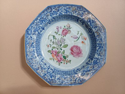 Lot 455 - A GROUP OF CHINESE EXPORT FAMILLE-ROSE WARES