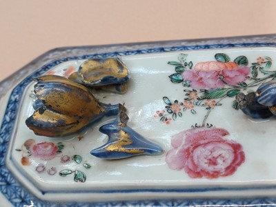 Lot 455 - A GROUP OF CHINESE EXPORT FAMILLE-ROSE WARES