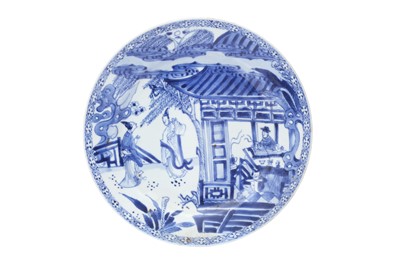Lot 430 - A CHINESE BLUE AND WHITE 'ROMANCE OF THE WESTERN CHAMBER' DISH