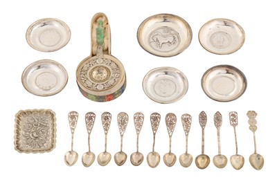 Lot 161 - An early 20th century Indian silver medal set dish