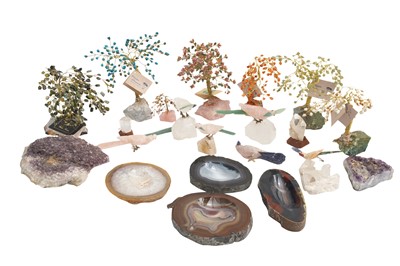 Lot 166 - A GROUP OF DECORATIVE GEMSTONE TREES AND FABERGE STYLE QUARTZ PARROTS