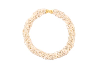 Lot 171 - A MULTI-STRAND FRESHWATER PEARL NECKLACE