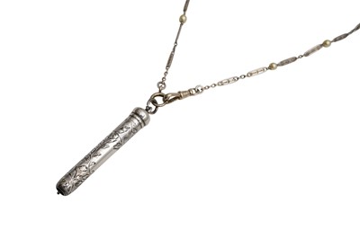 Lot 89 - A PROPELLING PENCIL AND A FOB CHAIN