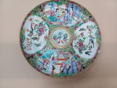 Lot 454 - A GROUP OF CHINESE AND JAPANESE PORCELAIN