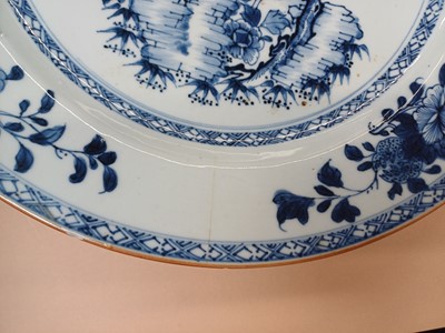 Lot 454 - A GROUP OF CHINESE AND JAPANESE PORCELAIN