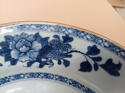 Lot 454 - A GROUP OF CHINESE AND JAPANESE PORCELAIN