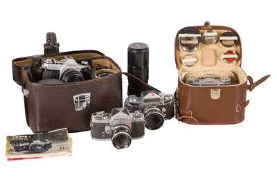 Lot 7 - Voigtlander Bessamatic &  Canon AE1 35mm SLR Camera Outfits