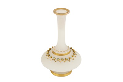 Lot 9 - A FROSTED GLASS DECANTER