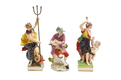 Lot 199 - A GROUP OF LATE 18TH CENTURY PORCELAIN FIGURES