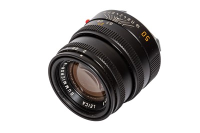Lot 276 - A Leitz 50mm f/2 Summicron-M Lens