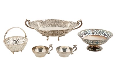 Lot 108 - A mixed group of modern Greek silver baskets