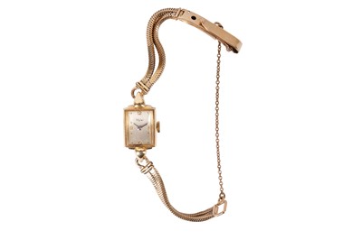 Lot 78 - A WYLER WRISTWATCH