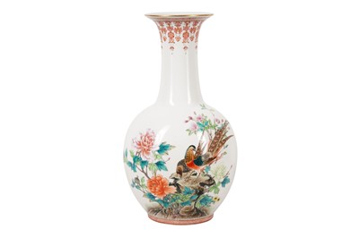 Lot 280 - A LARGE CHINESE FAMILLE-ROSE VASE