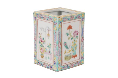 Lot 107 - A CHINESE FAMILLE-ROSE 'BLOSSOMS' BRUSH POT