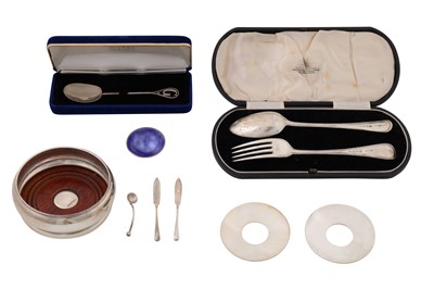 Lot 232 - A modern Irish sterling silver and enamel salt and spoon, Dublin 2014 by Marika O'Sullivan of Ballydehob, Co Cork