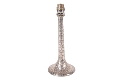 Lot 436 - A SILVER PLATED TABLE LAMP