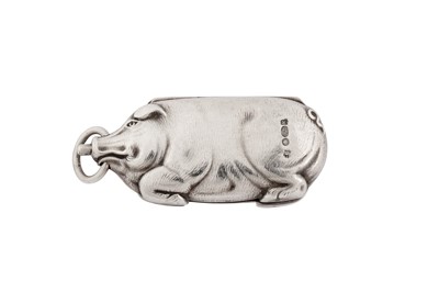 Lot 33 - An early 20th century German sterling silver sovereign case, import marks for London 1905 by Robert Friederich