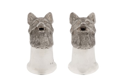 Lot 65 - A pair of late 20th century Irish sterling silver stirrup cups, Dublin 1972 by Royal Irish