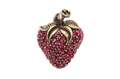 Lot 15 - Gucci Hot Pink Strawberry Crystal Ring - Size S