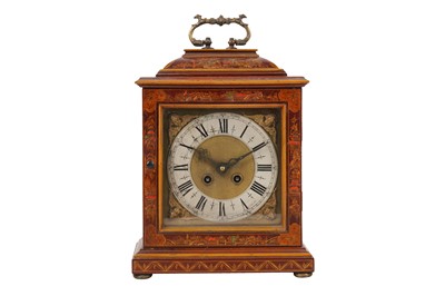 Lot 386 - AN EARLY 20TH CENTURY RED LACQUERED  CHINOISERIE  BRACKET CLOCK