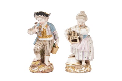 Lot 190 - A PAIR OF MEISSEN PORCELAIN FIGURES, MID 18TH CENTURY