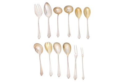 Lot 134 - A mixed group of German 800 standard silver serving items