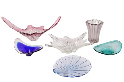 Lot 261 - A COLLECTION OF STUDIO GLASS