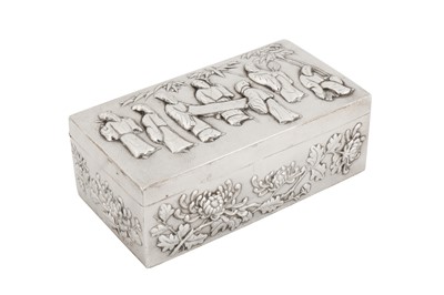 Lot 259 - An early 20th century Chinese export silver cigarette box, Shanghai circa 1910, marked He Guo, retailed by Wang Hing