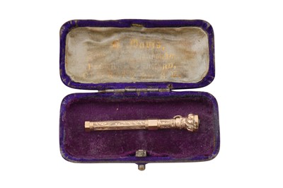 Lot 111 - A Victorian unmarked gold propelling nail pick