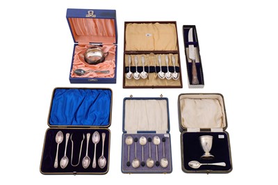 Lot 149 - A mixed group of sterling silver