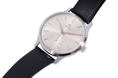 Lot 85 - AN OMEGA DRESS WATCH