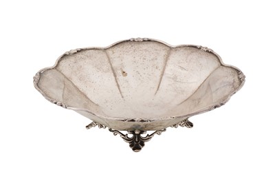 Lot 217 - A George V Scottish sterling silver bowl, Edinburgh 1930 by Hamilton and Inches