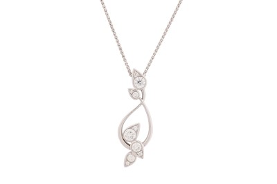 Lot 291 - DAVID M. ROBINSON Ι A DIAMOND PENDANT NECKLACE