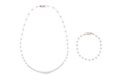 Lot 300 - A DIAMOND NECKLACE AND BRACELET SUITE